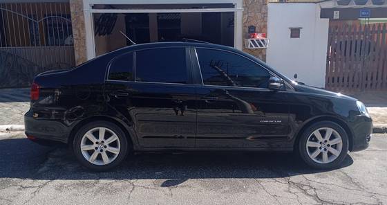 VOLKSWAGEN POLO SEDAN 1.6 MI COMFORTLINE 8V FLEX 4P MANUAL